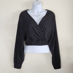 DIVEDED BY H&M LONG SLEEVE CROP TOP SIZE M
